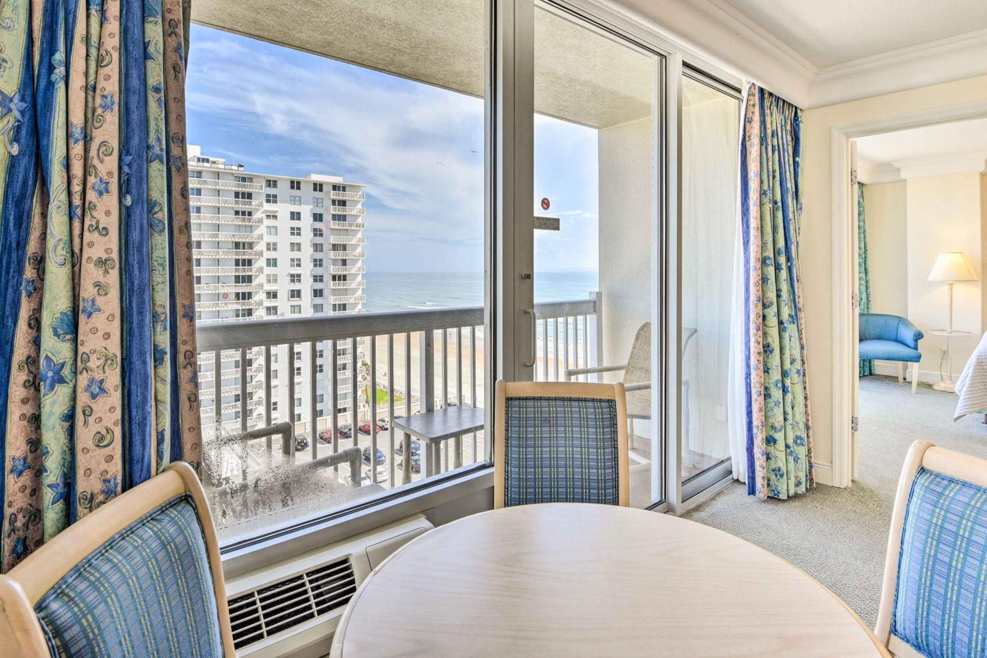 Sunny Daytona Beach Gem With Ocean Views! Εξωτερικό φωτογραφία